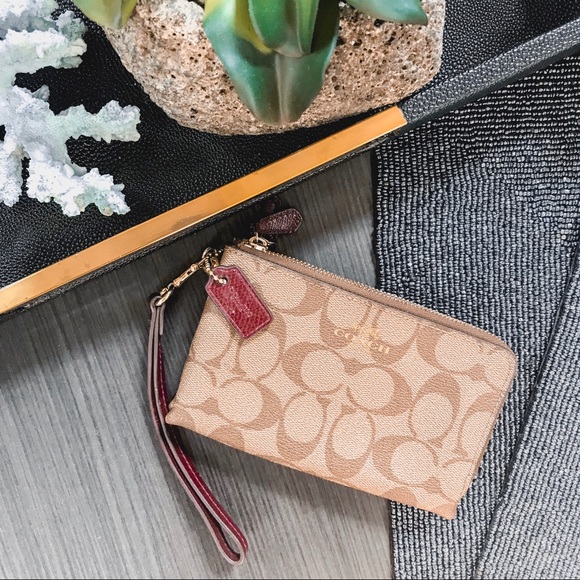 Coach Handbags - Coach LIKE NEW Double Zip Wallet Wristlet •